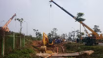 12 lần vỡ đường ống nước sông Đà: "Rò rỉ" vẫn huy động 100 công nhân sửa chữa!?
