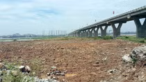 Kiểm điểm việc san lấp mặt bằng trong hành lang thoát lũ sông Hồng