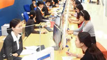Kinh doanh ngân hàng: Rủi ro vây bủa