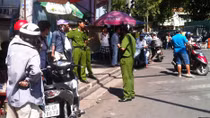 Ngăn chặn hai nhóm dùng tuýp sắt hỗn chiến trên phố