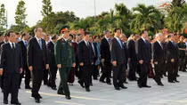 Lãnh đạo Đảng, Nhà nước tưởng niệm các Anh hùng liệt sĩ tại Nghĩa trang Liệt sĩ TP HCM