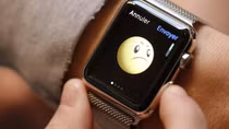 Apple Watch cháy hàng sau vài giờ bán chính thức