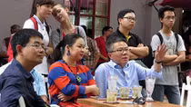Một phiên đấu giá sách gay cấn