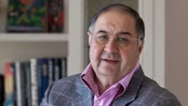 Lưỡng quốc tỷ phú Alisher Burkhanovich Usmanov mở hầu bao… bao cả nước