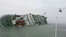 Hàn Quốc dành hơn 91 triệu USD để trục vớt phà đắm Sewol