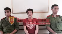 Giải mã nụ cười bí hiểm của Đặng Văn Hùng trong Trại giam