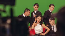 Văn Mai Hương gợi cảm trong “Monalisa”