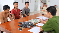 Bắt quả tang 39 đối tượng đá gà ăn tiền