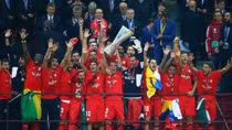Thắng ngược Dnipro, Sevilla bảo vệ thành công ngôi vương Europa League