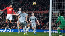 Man Utd :3-1: Burnley: Đá không hay nhưng vẫn thắng vì có Smalling