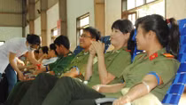 Tuổi trẻ Cục An ninh Tây Nguyên chia sẻ giọt máu hồng
