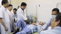 Bệnh viện Bệnh nhiệt đới Trung ương quá tải vì dịch sốt xuất huyết