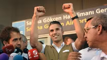 Van Persie đã đặt chân đến Thổ Nhĩ Kỳ