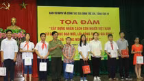 Tổ chức tọa đàm về công tác gia đình trẻ em năm 2015