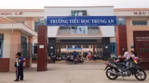 Cần nhanh chóng ổn định hoạt động nhà trường