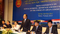 Phát động 'Liên hoan ảnh và phim phóng sự - tài liệu về các dân tộc trong cộng đồng ASEAN' năm 2015