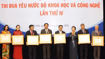 Đầu tư cho khoa học công nghệ là con đường ngắn nhất