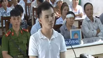 Giết bạn đồng tính rồi 'cướp' luôn 3 sổ đỏ