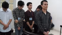 Phó Giám đốc bán phầm mềm nghe lén điện thoại bị phạt 24 tháng tù