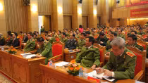 Đấu tranh trấn áp tội phạm, bảo vệ nhân dân đón Tết vui Xuân