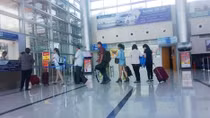 Thời tiết xấu, hàng chục chuyến bay bị hủy