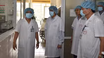Chặn dịch hạch từ các cửa khẩu quốc tế, cảng biển 