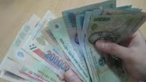 Nắm tình hình thực hiện tăng lương tối thiểu vùng năm 2015 của các doanh nghiệp