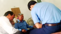 Kỷ luật cán bộ đánh bạc trưa 30 Tết