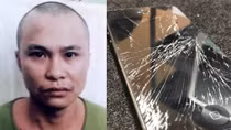 Giận người yêu phá hỏng 4 điện thoại đắt tiền