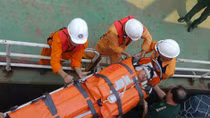 Chạy đua cứu ngư dân khỏi "Thần Chết" 