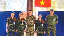 Anh bộ đội Cụ Hồ ở Trung Phi 