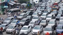 Tân Chủ tịch Hà Nội đề xuất có hướng giảm phương tiện cá nhân
