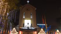 Hà Nội, TP Hồ Chí Minh lung linh đón Giáng sinh