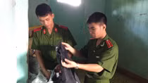 7 bao hàng đồ lót vô chủ