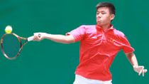 Hoàng Nam vào vòng 2 giải Roland Garros