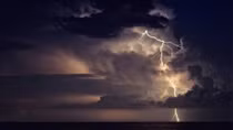 Đi làm đồng bị sét đánh tử vong