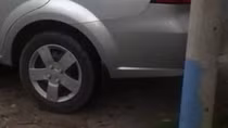 Một người Hàn Quốc lùi xe làm nhân viên nhà nghỉ tử vong