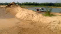 Tăng cường quản lý hoạt động khai thác, vận chuyển và kinh doanh cát