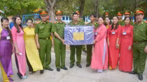 Nghĩa tình của người Cảnh sát trên đảo Phú Qúy