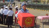 Ngày hội bầu cử sớm của cán bộ, chiến sĩ Hải quân