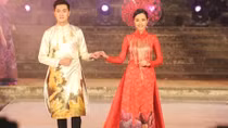 Áo dài tỏa sáng trong đêm hội “Nơi huyền thoại bắt đầu”