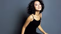 Ca sĩ Hoàng Quyên: 23 tuổi đã...già