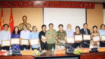 Công an TP Hà Nội gặp mặt văn nghệ sỹ, trí thức