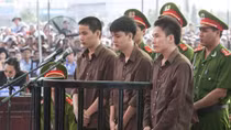 Những chuyện bên lề phiên tòa xử vụ trọng án ở Bình Phước