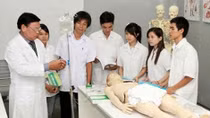Ngành Y: Đào tạo đại trà, lợi bất cập hại
