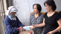Những bữa trưa nghĩa tình cuối tuần cho người nghèo