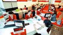 Đồng nhân dân tệ ‘ngồi mâm trên’, kinh tế Việt Nam chịu ảnh hưởng gì?