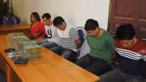 Bắt 5 đối tượng, thu 60 bánh heroin 