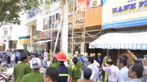 Lắp giàn giáo bị điện giật, một công nhân nguy kịch