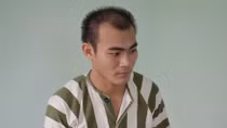 Mang hung khí đi trả thù chém nhầm người khác